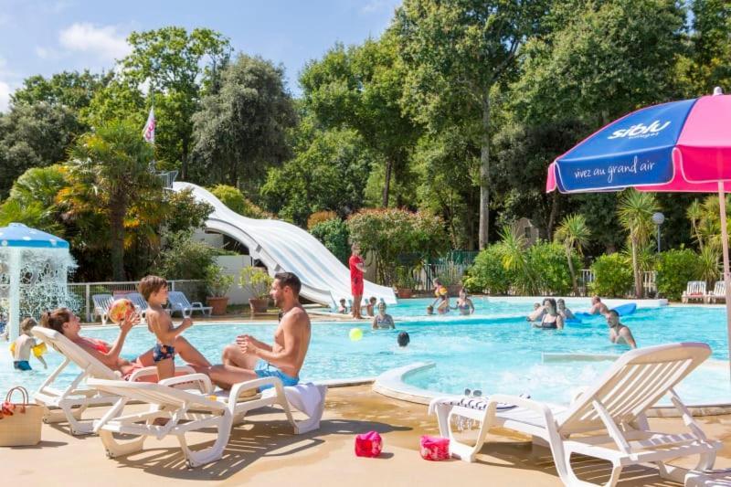 Camping Officiel Siblu Les Pierres Couchees Saint-Brevin-les-Pins Exterior photo